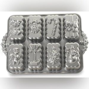 Nordic Ware Holiday Mini Loaves Pan EUC